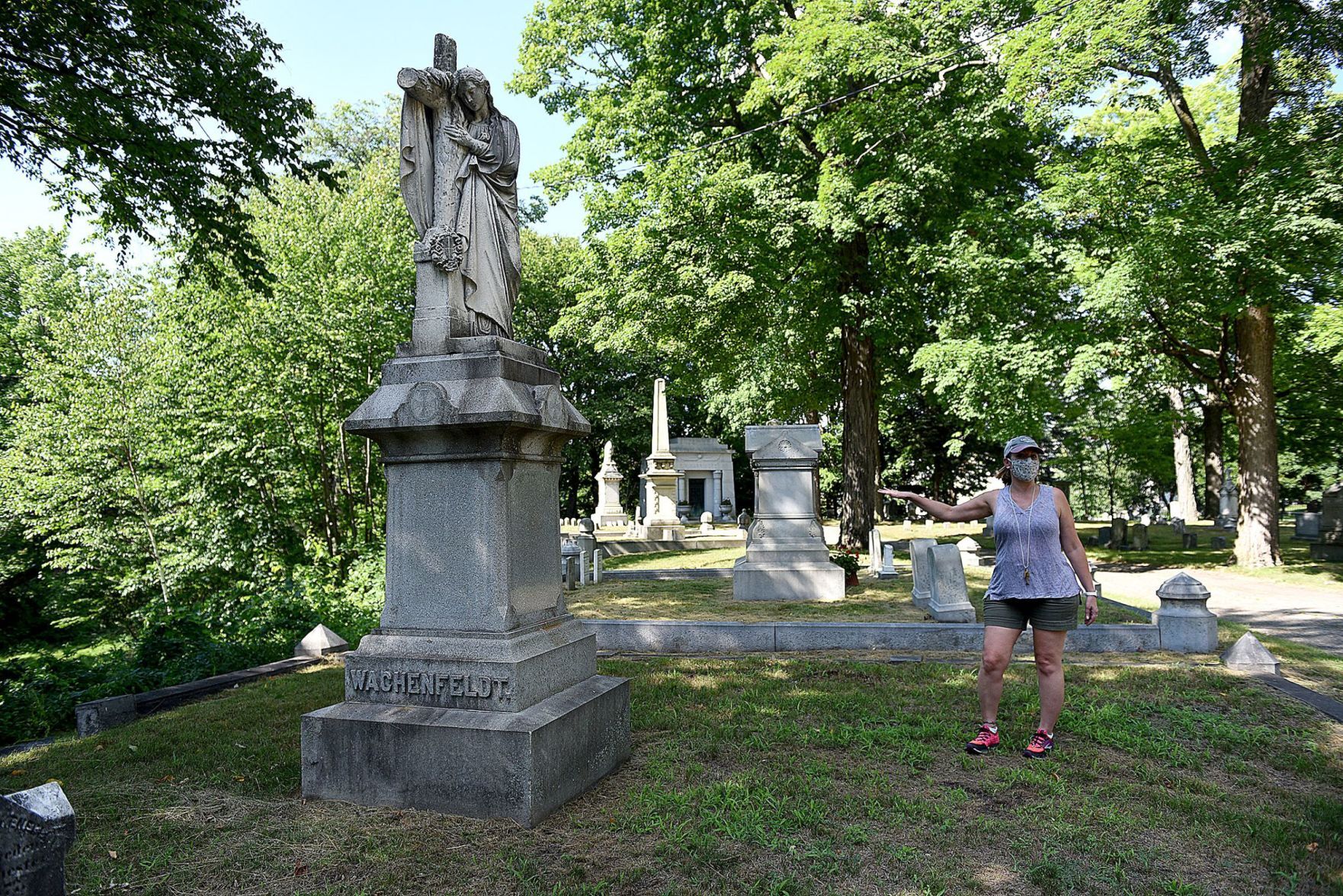 Tanya cemetery tour